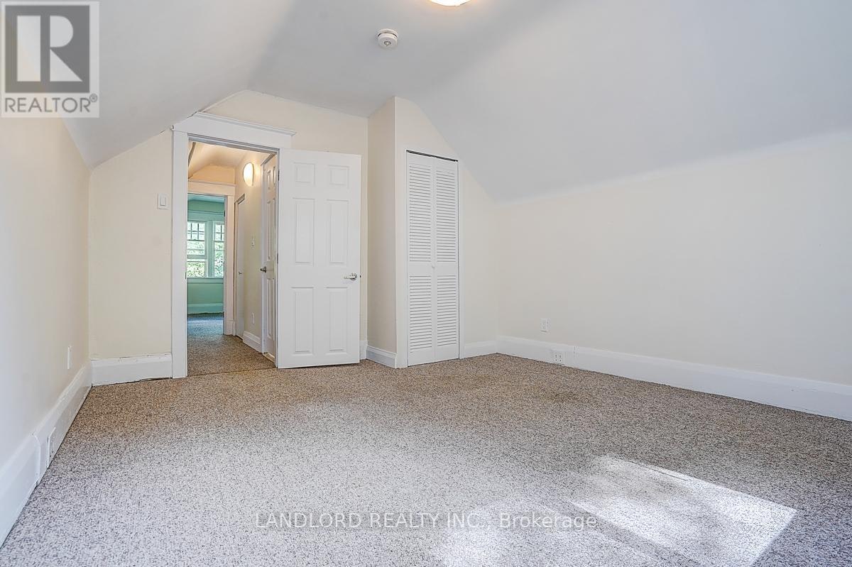 UPPER-92 Neville Park Boulevard, Toronto, ON, M4E 3P8 - 29