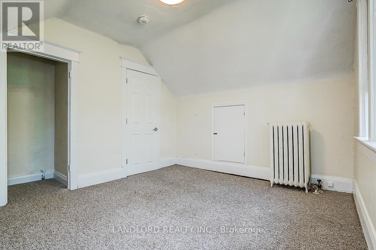 UPPER-92 Neville Park Boulevard, Toronto, ON, M4E 3P8 - 27