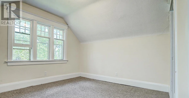 UPPER-92 Neville Park Boulevard, Toronto, ON, M4E 3P8 - 26