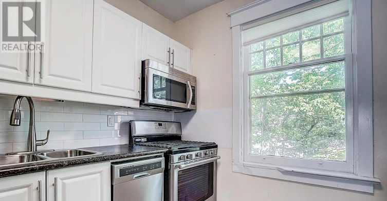 UPPER-92 Neville Park Boulevard, Toronto, ON, M4E 3P8 - 21