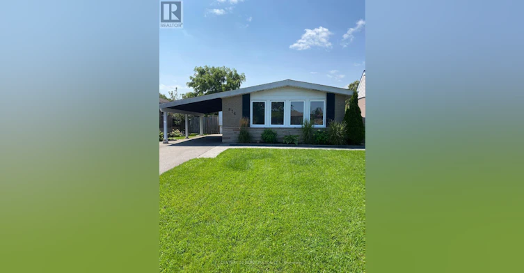 876 Antonio Street, Pickering, ON, L1W 1T3