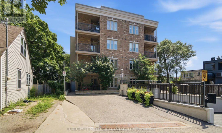102-70 Stewart Street