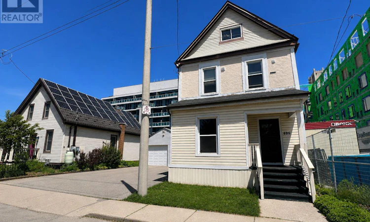 406 Jackson Street W
