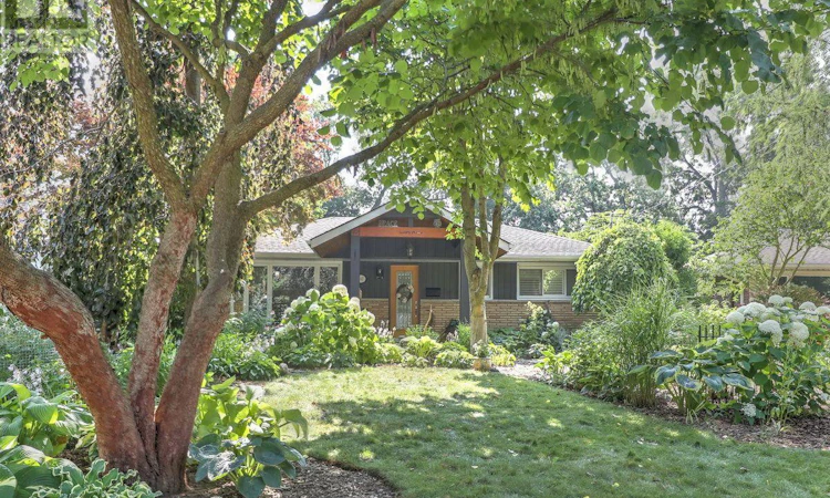 467 Jellicoe Crescent