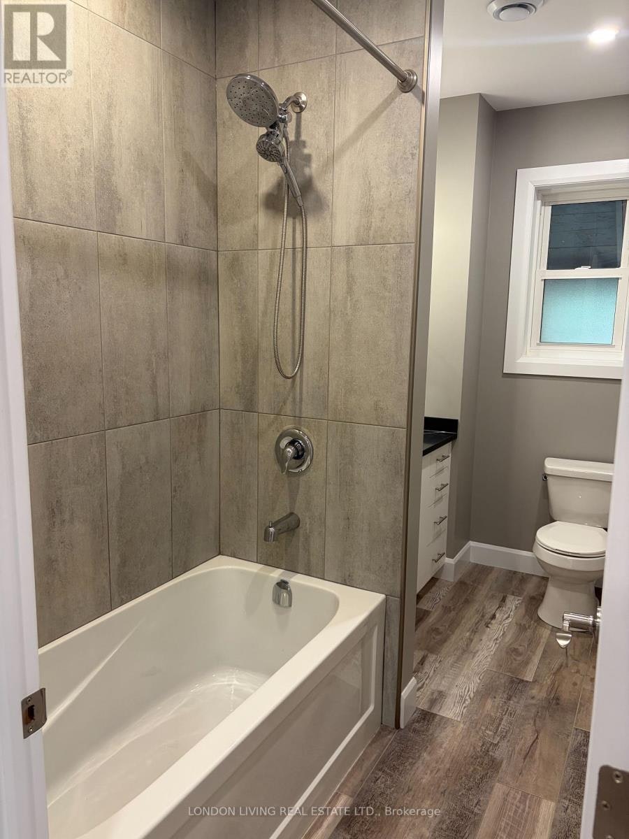 9 Beaconsfield Avenue, London, ON, N6C 1B4 - 9