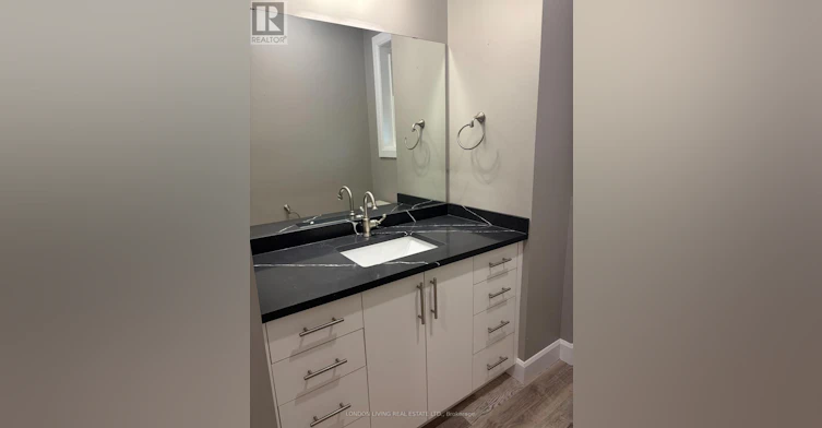 9 Beaconsfield Avenue, London, ON, N6C 1B4 - 10