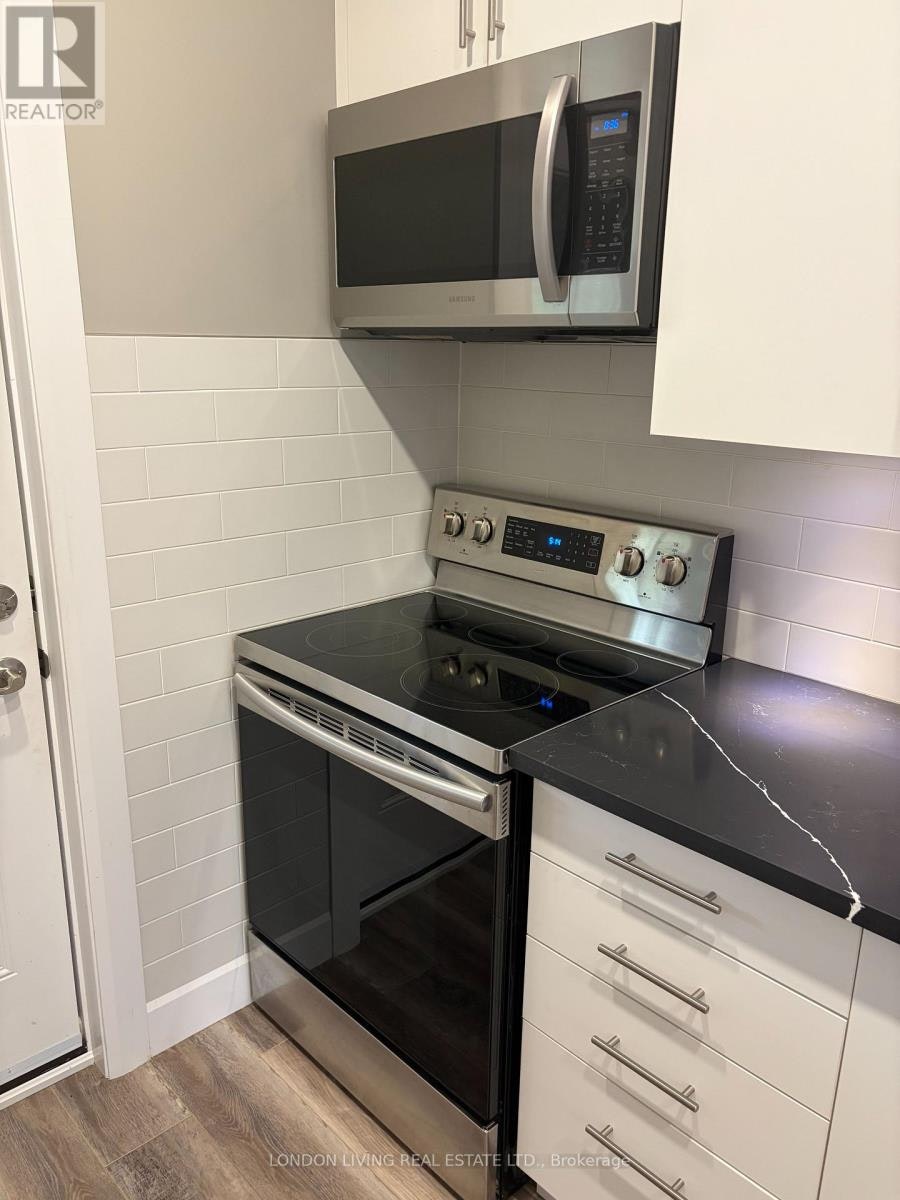 9 Beaconsfield Avenue, London, ON, N6C 1B4 - 5