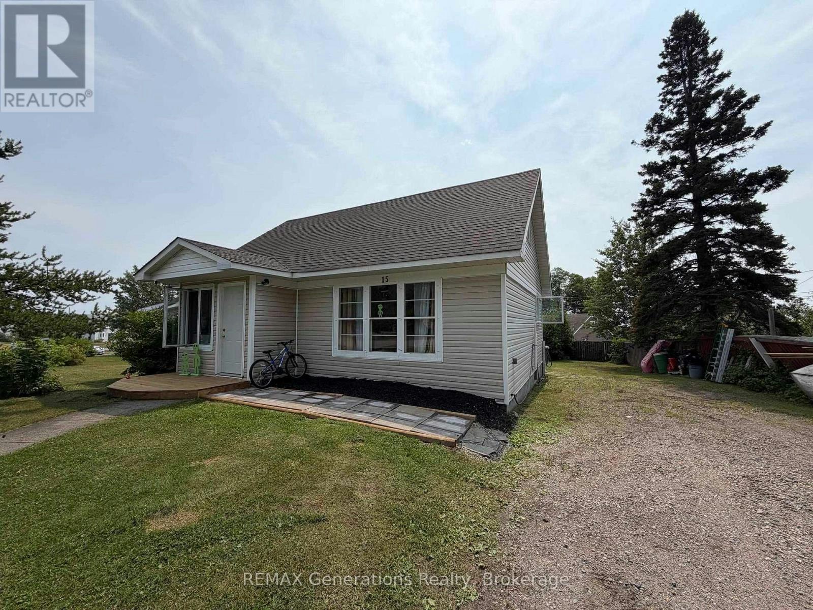 15 Princess Avenue, Terrace Bay, ON, P0T 2W0