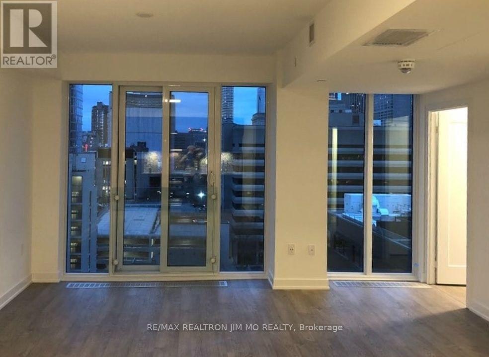 1212-50 Mccaul Street, Toronto, ON, M5T 1V9 - 7