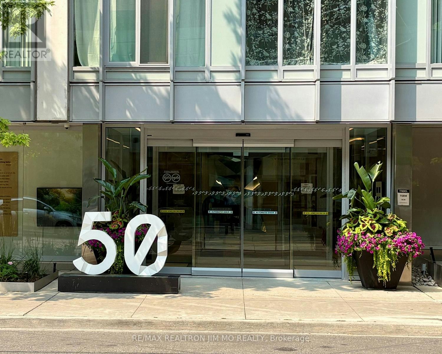 1212-50 Mccaul Street, Toronto, ON, M5T 1V9 - 23