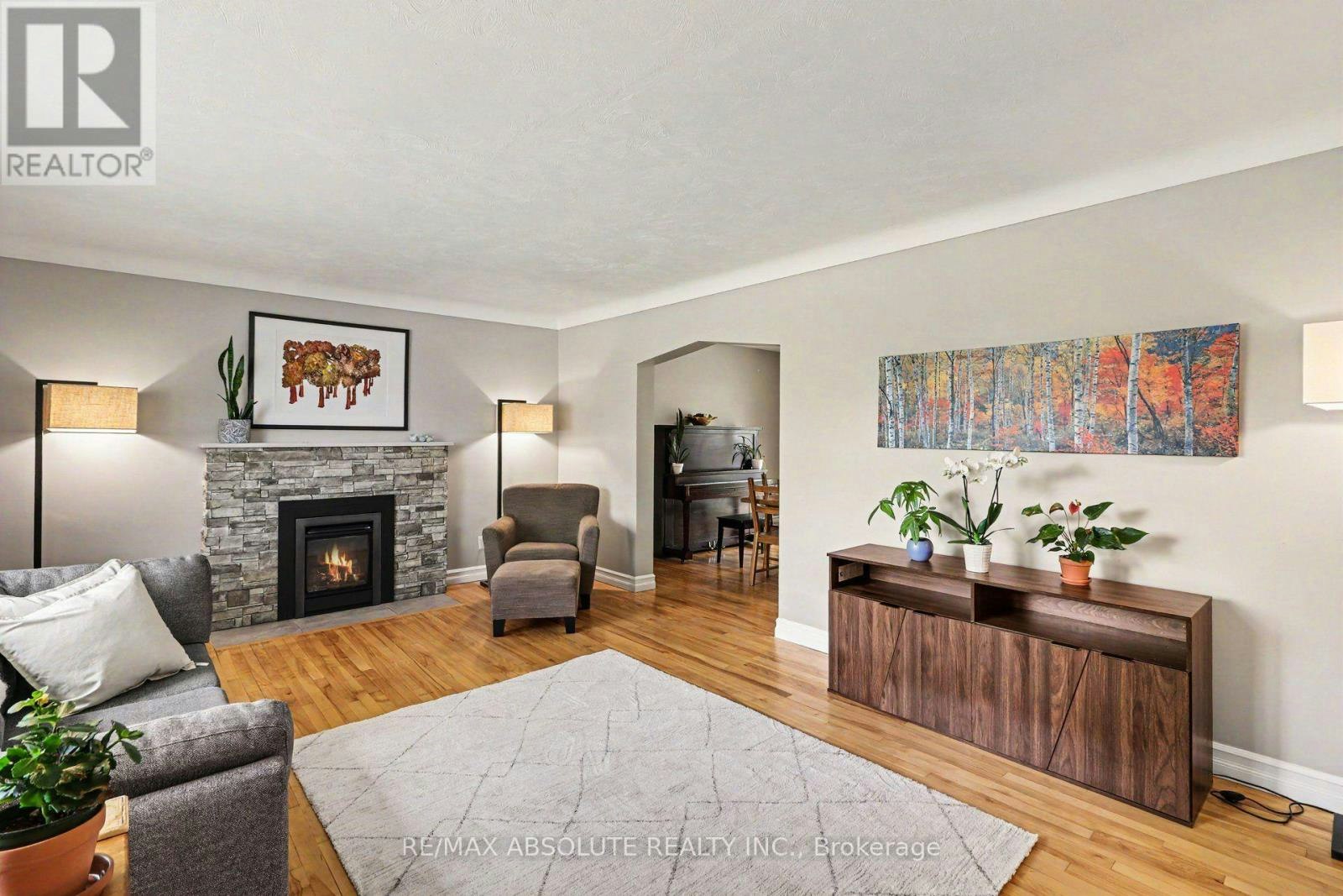 805 Smyth Road, Ottawa, ON, K1G 1P2 - 9