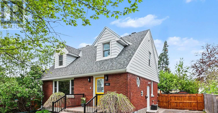 805 Smyth Road, Ottawa, ON, K1G 1P2 - 3