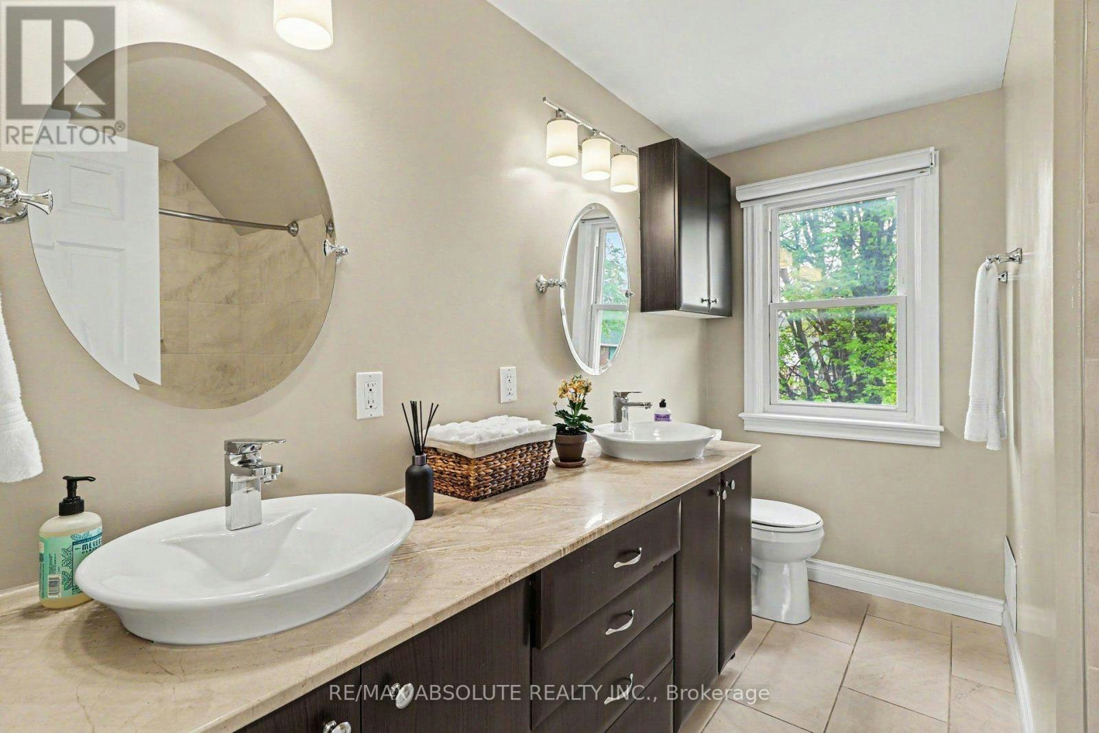 805 Smyth Road, Ottawa, ON, K1G 1P2 - 20