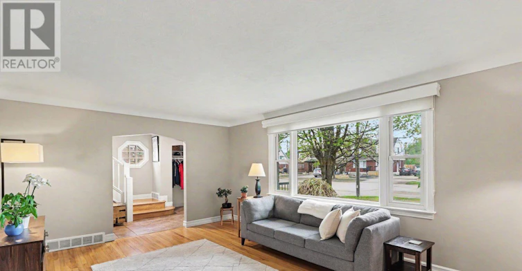 805 Smyth Road, Ottawa, ON, K1G 1P2 - 11