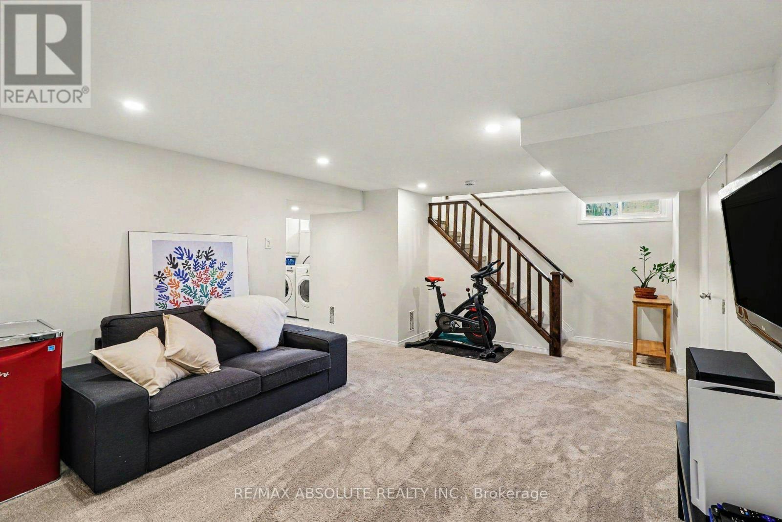 805 Smyth Road, Ottawa, ON, K1G 1P2 - 23