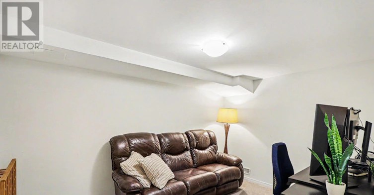 805 Smyth Road, Ottawa, ON, K1G 1P2 - 25