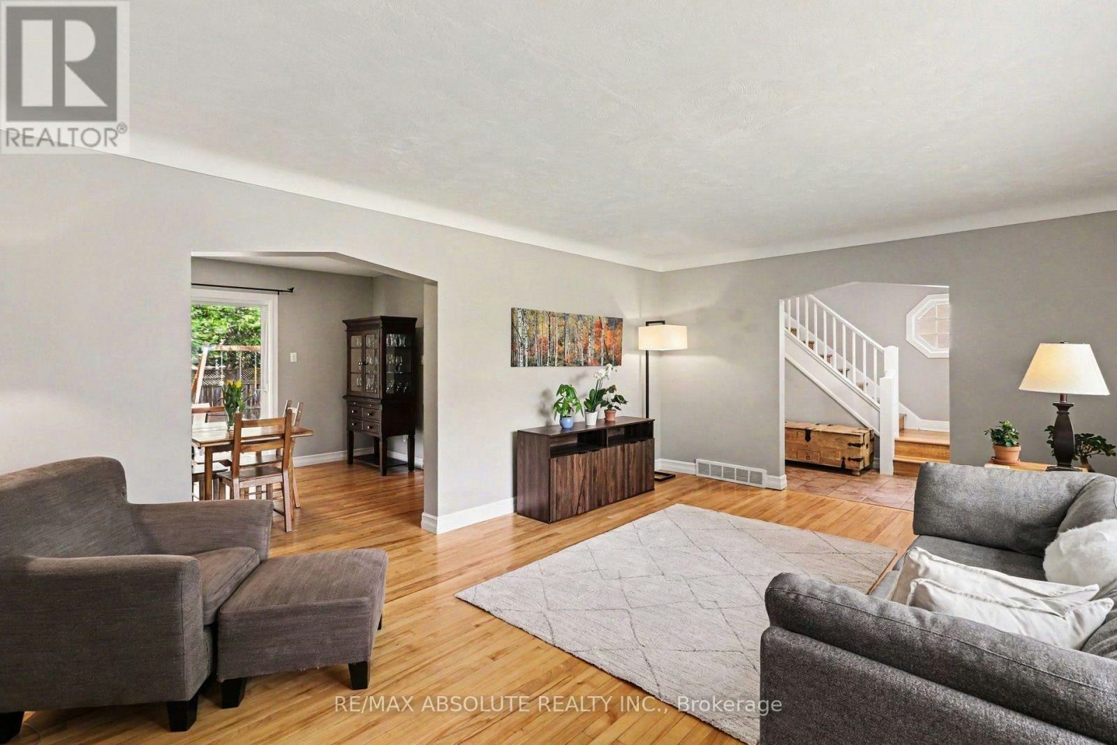 805 Smyth Road, Ottawa, ON, K1G 1P2 - 10