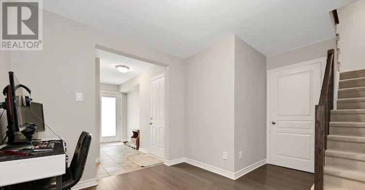 216 Dragonfly Walk, Ottawa, ON, K1W 0J8 - 3