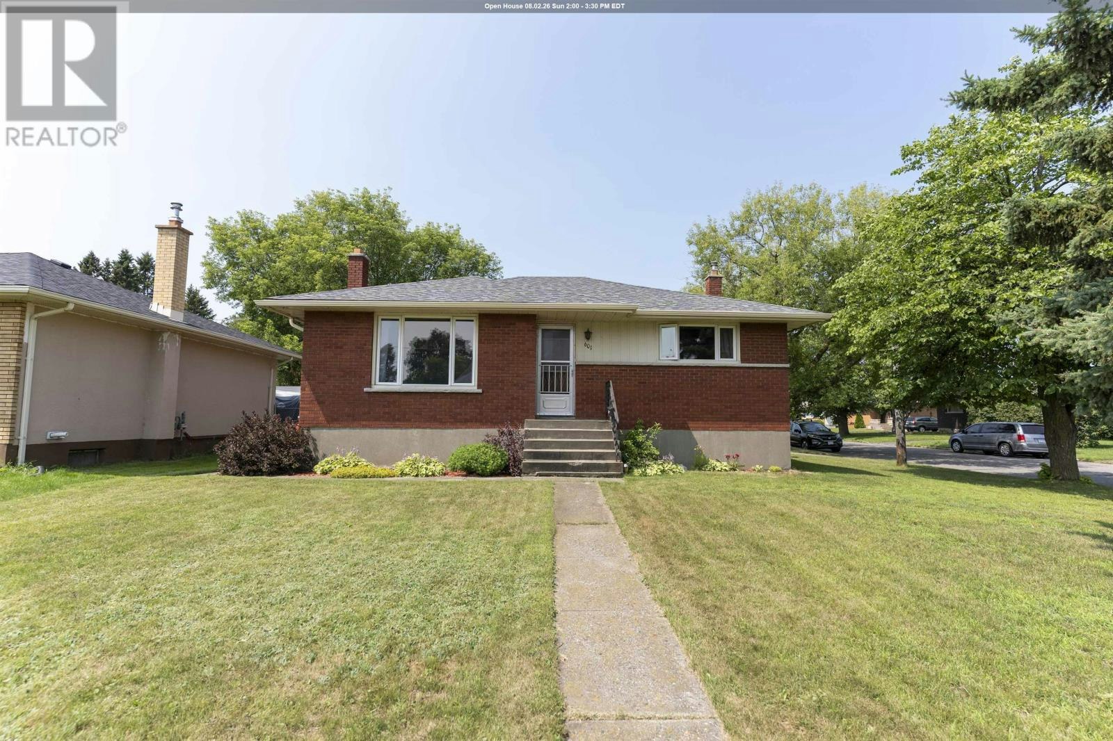 601 Edward Street S, Thunder Bay, ON, P7E 2H1