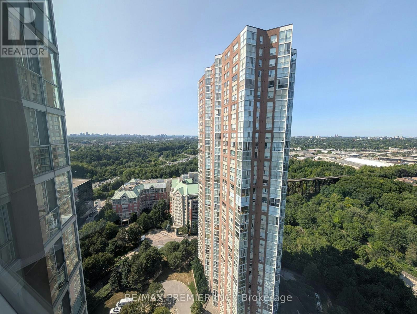 2809-5 Concorde Place, Toronto, ON, M3C 3M8 - 26