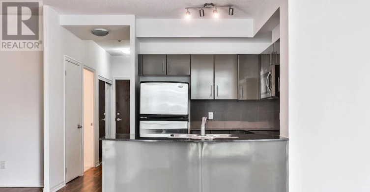 2711-16 Yonge Street, Toronto, ON, M5E 2A1 - 10