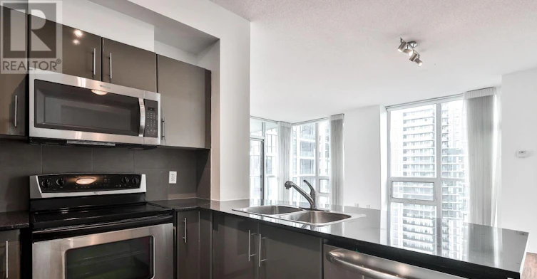 2711-16 Yonge Street, Toronto, ON, M5E 2A1 - 13