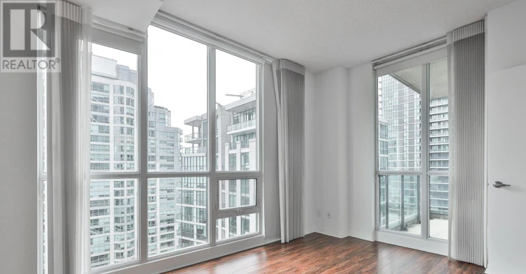 2711-16 Yonge Street, Toronto, ON, M5E 2A1 - 18