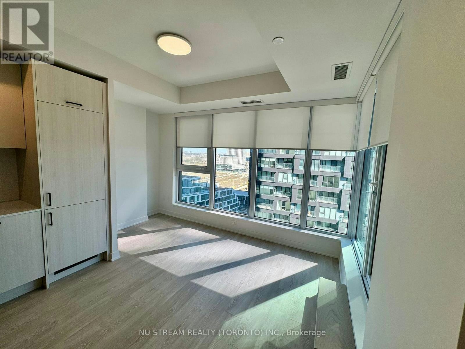 1212-1 Quarrington Lane S, Toronto, ON, M3C 0S4 - 4