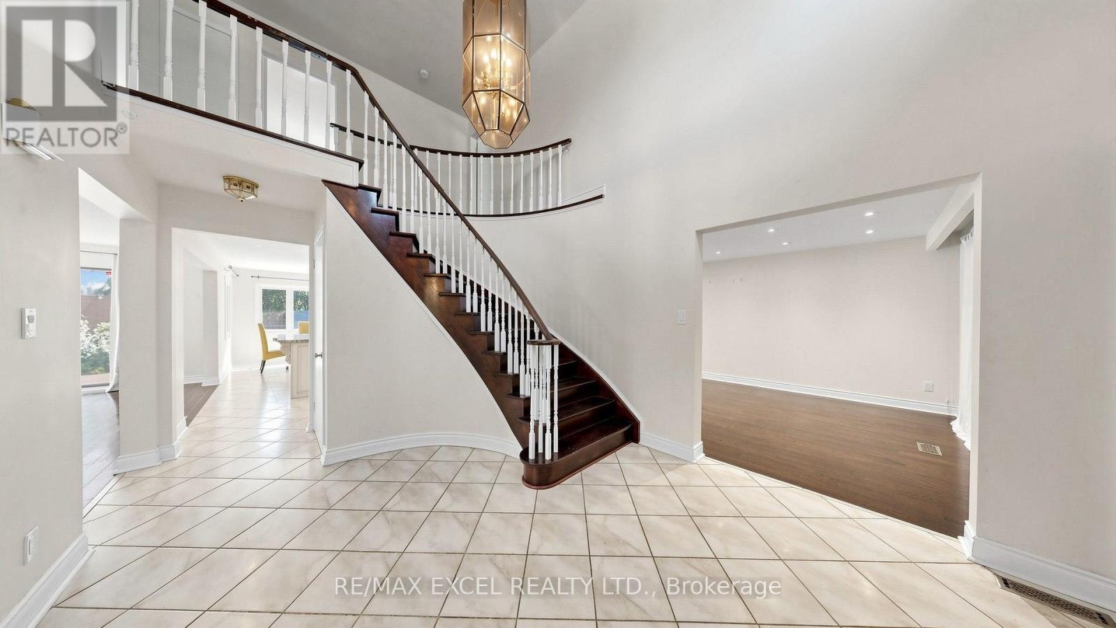 21 Mary Gapper Crescent, Richmond Hill, ON, L4C 7L9 - 29