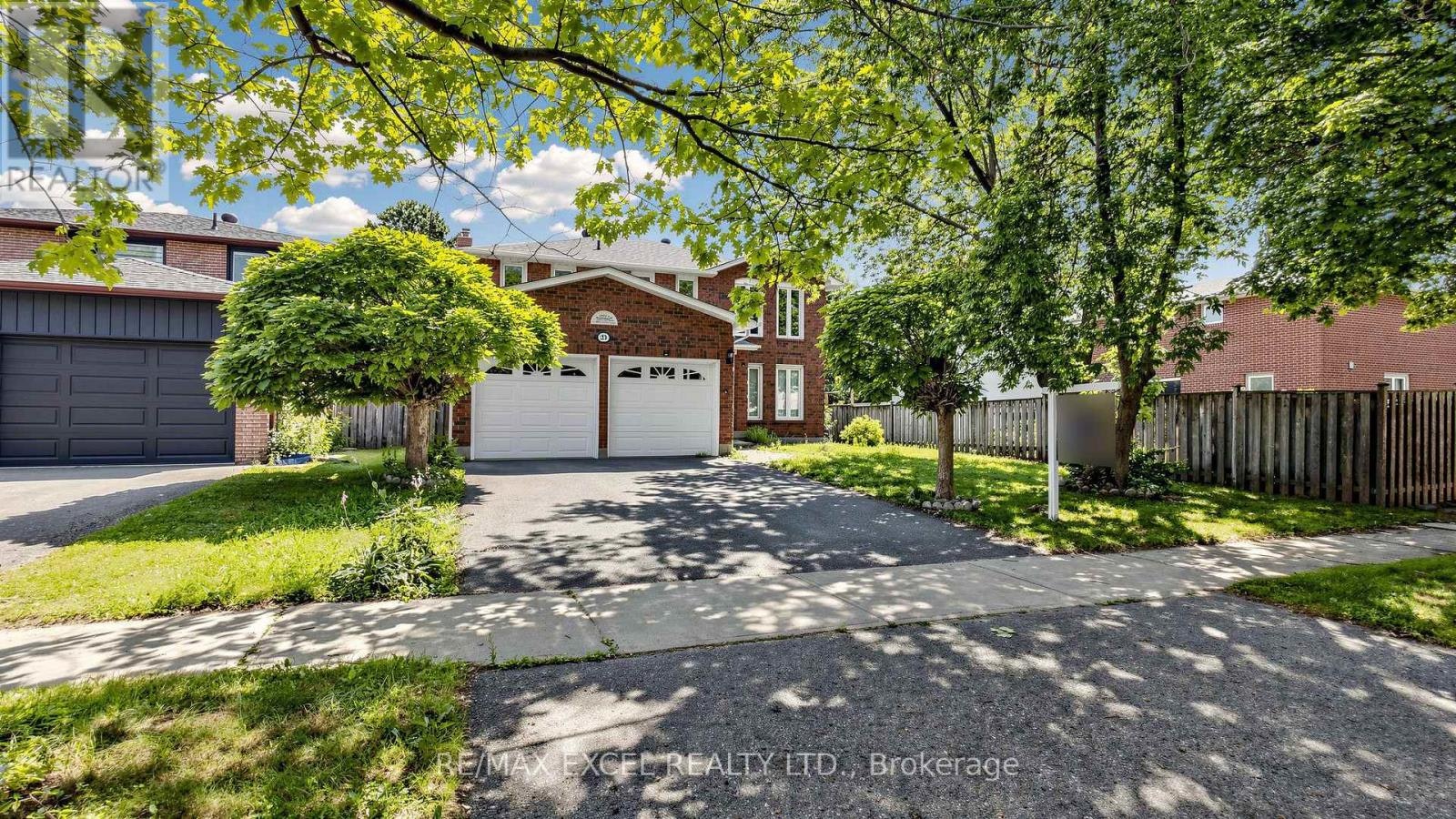 21 Mary Gapper Crescent, Richmond Hill, ON, L4C 7L9 - 2