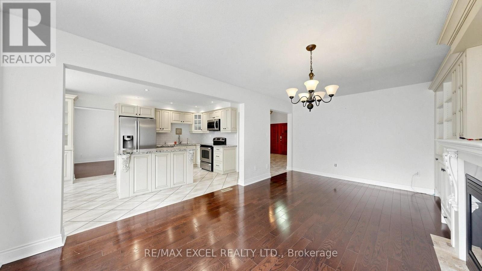 21 Mary Gapper Crescent, Richmond Hill, ON, L4C 7L9 - 8