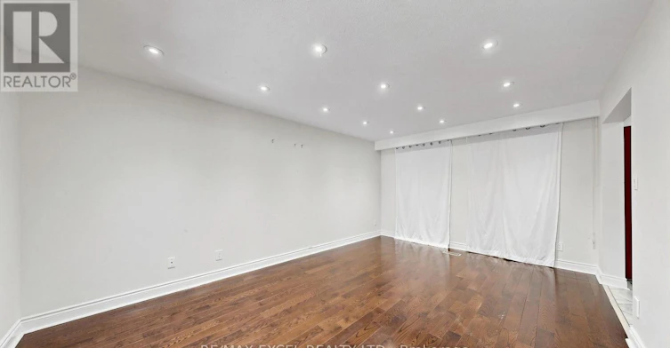 21 Mary Gapper Crescent, Richmond Hill, ON, L4C 7L9 - 24