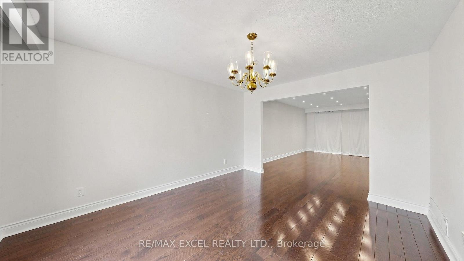 21 Mary Gapper Crescent, Richmond Hill, ON, L4C 7L9 - 21
