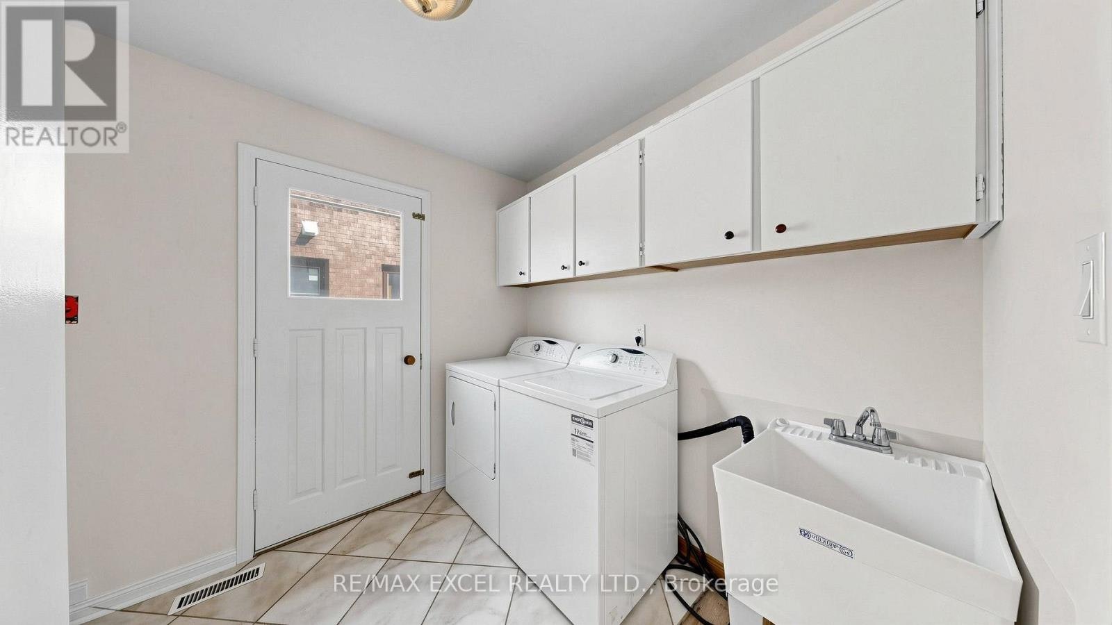 21 Mary Gapper Crescent, Richmond Hill, ON, L4C 7L9 - 45