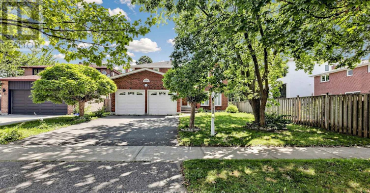 21 Mary Gapper Crescent, Richmond Hill, ON, L4C 7L9