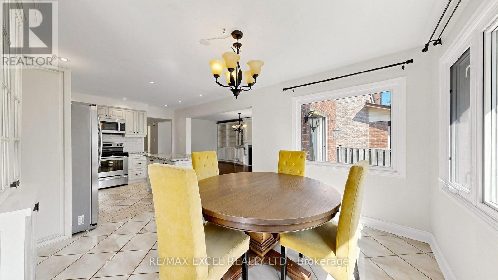 21 Mary Gapper Crescent, Richmond Hill, ON, L4C 7L9 - 16