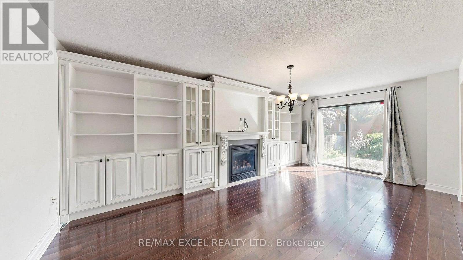 21 Mary Gapper Crescent, Richmond Hill, ON, L4C 7L9 - 4