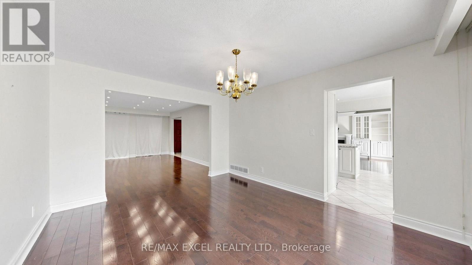 21 Mary Gapper Crescent, Richmond Hill, ON, L4C 7L9 - 20
