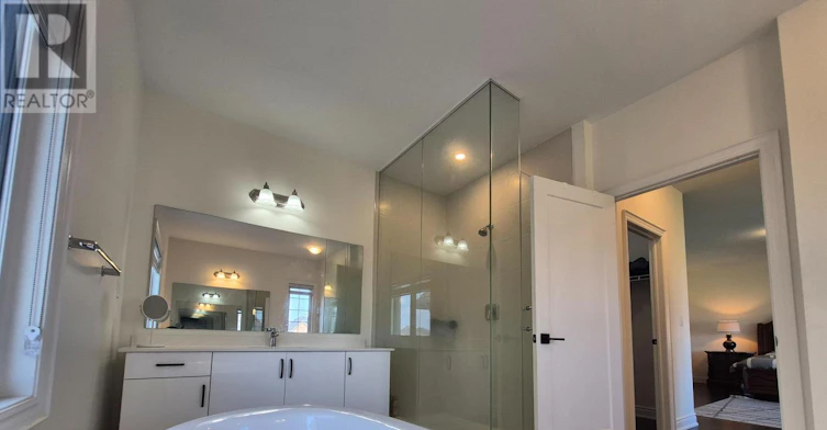 UPPER-50 Meadow Vista Crescent, East Gwillimbury, ON, L9N 0T4 - 36