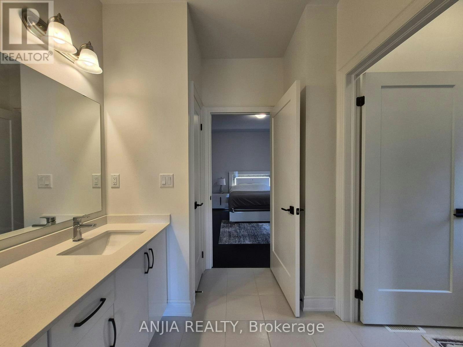 UPPER-50 Meadow Vista Crescent, East Gwillimbury, ON, L9N 0T4 - 38