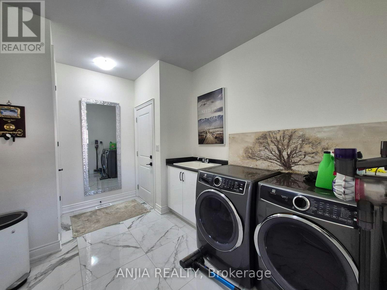 UPPER-50 Meadow Vista Crescent, East Gwillimbury, ON, L9N 0T4 - 29