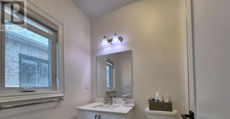UPPER-50 Meadow Vista Crescent, East Gwillimbury, ON, L9N 0T4 - 45