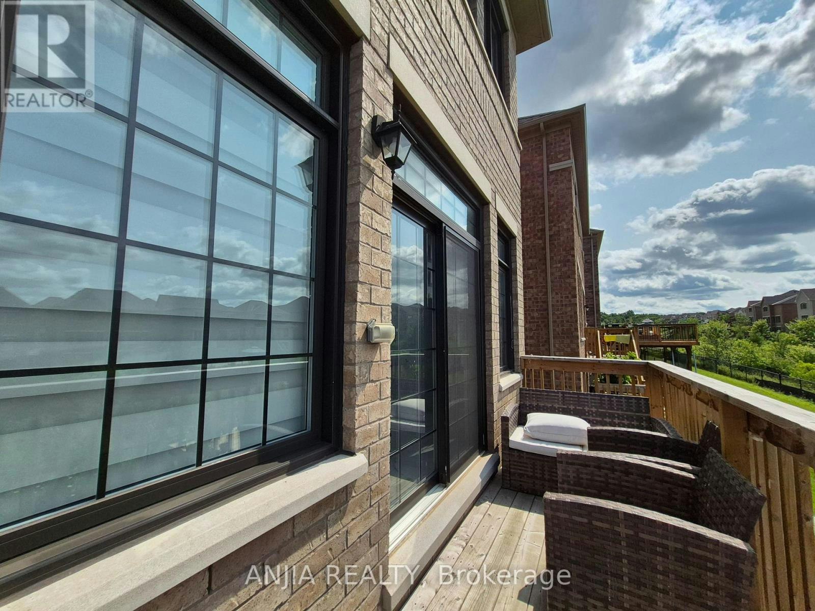 UPPER-50 Meadow Vista Crescent, East Gwillimbury, ON, L9N 0T4 - 23
