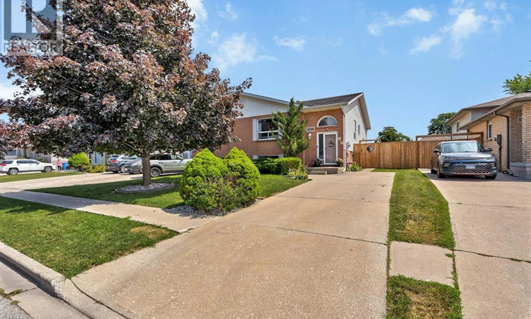 12589 Horwood Crescent