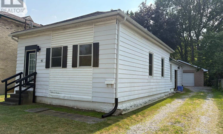 97 Chesley Avenue