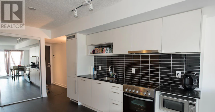 1613-365 Church Street, Toronto, ON, M5B 0B5