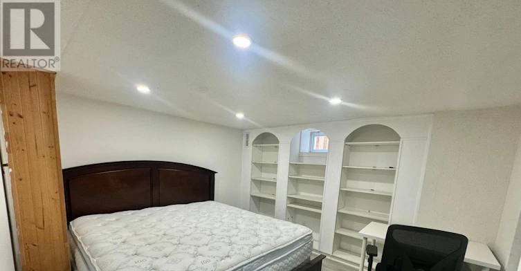 ONE Bed In W/O Basement 8 Queensgate Court, Markham, ON, L3R 8L5 - 2