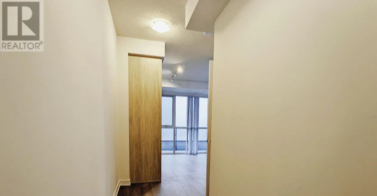 1708-38 Honeycrisp Crescent, Vaughan, ON, L4K 0M8 - 7