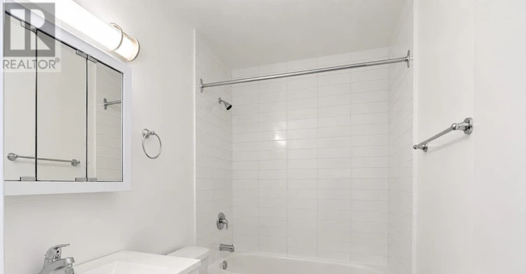 521-1901 Martin Grove Road, Toronto, ON, M9V 3T1 - 8