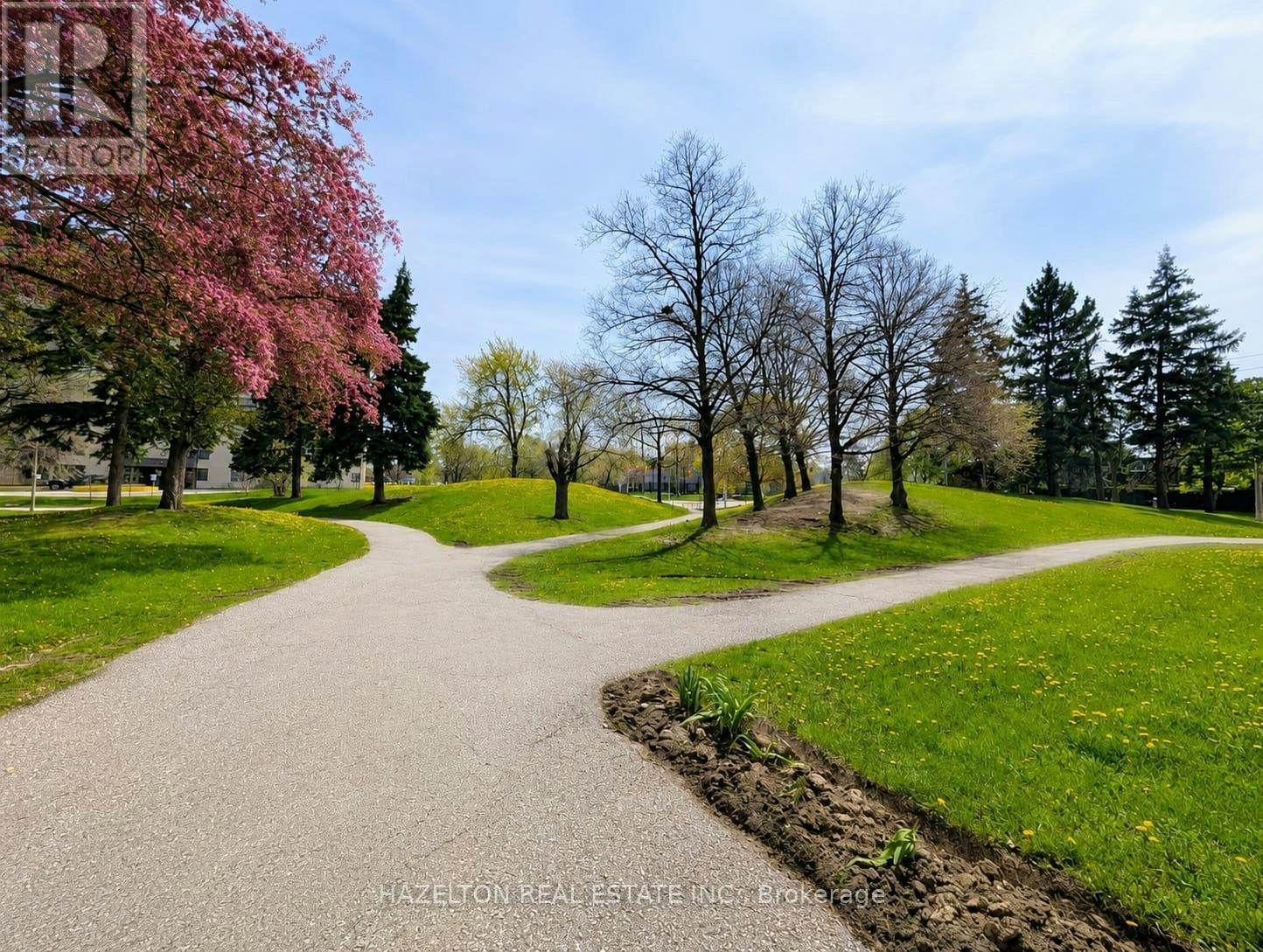 521-1901 Martin Grove Road, Toronto, ON, M9V 3T1 - 9